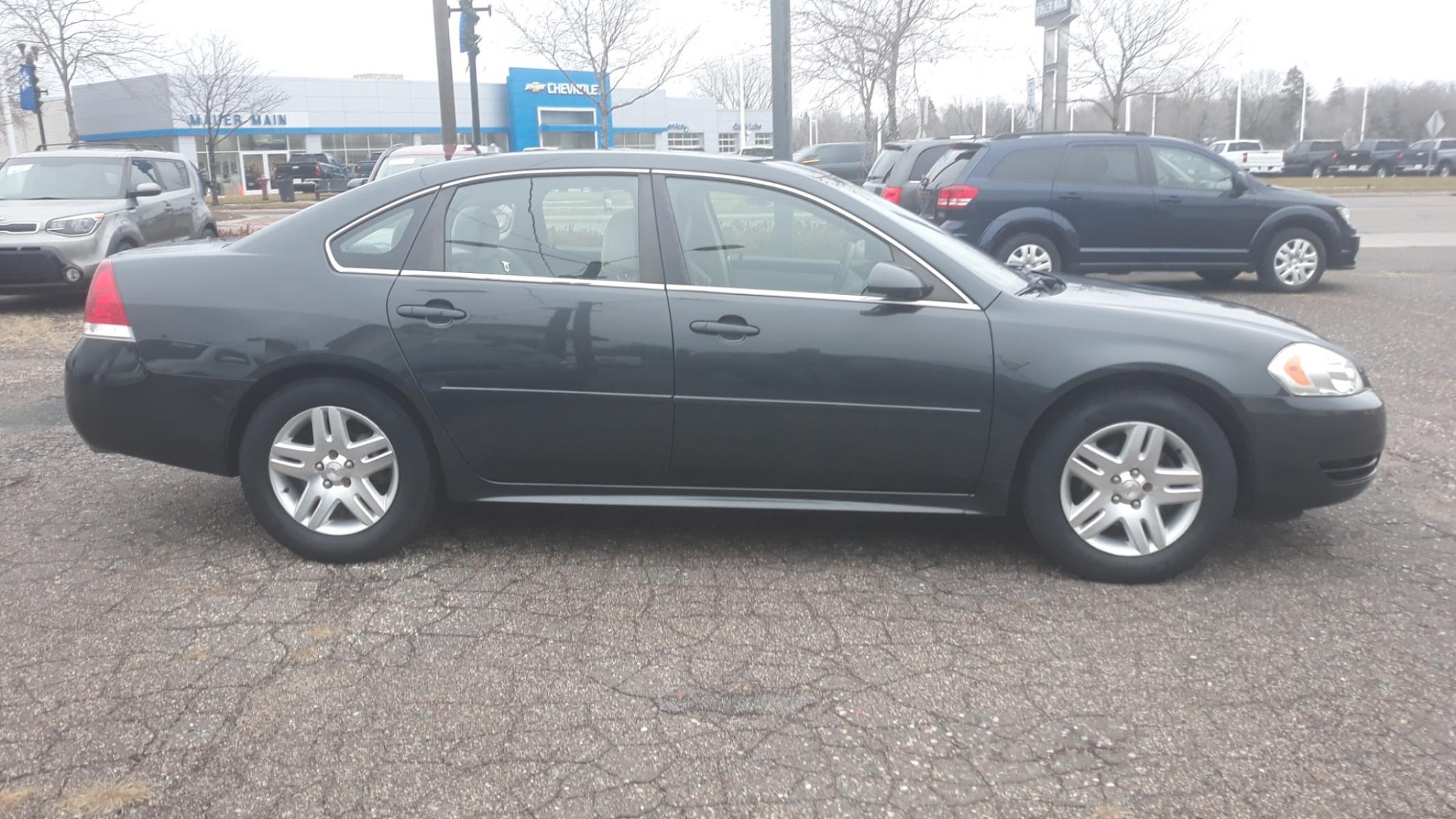 2015 DARK GRAY /GRAY Chevrolet Impala Limited LIMITED (2G1WB5E39F1) with an 3.6 engine, AUTOMATIC transmission, located at 434 West Main Street, Anoka, MN, 55303, (763) 576-9696, 45.201759, -93.396706 - 2015 CHEVROLET IMPALA LIMITED LT, 2 OWNERS, 97,674 ACTUAL MILES, MOON ROOF, SUPER CLEAN, INSPECTED AND SAFTY CHECKED. - Photo #3